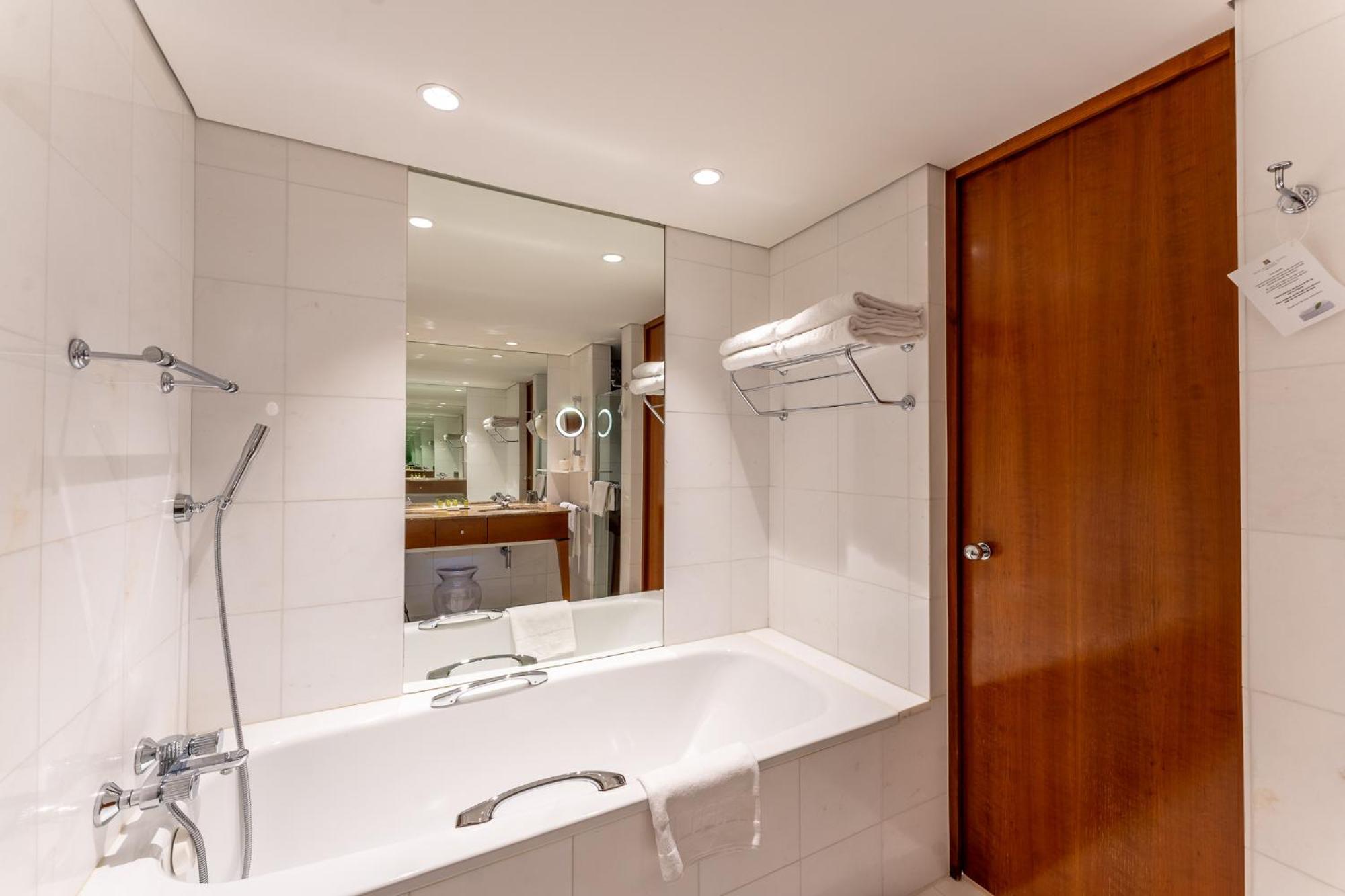 Superior Double Room,1705926255:JPEG